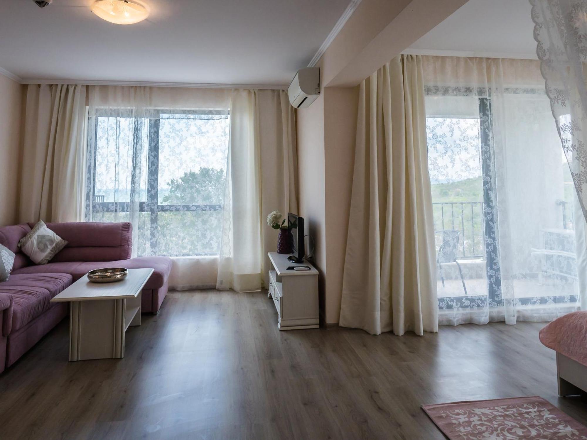 White Rock Castle Suite Hotel & Spa Balchik Exterior photo